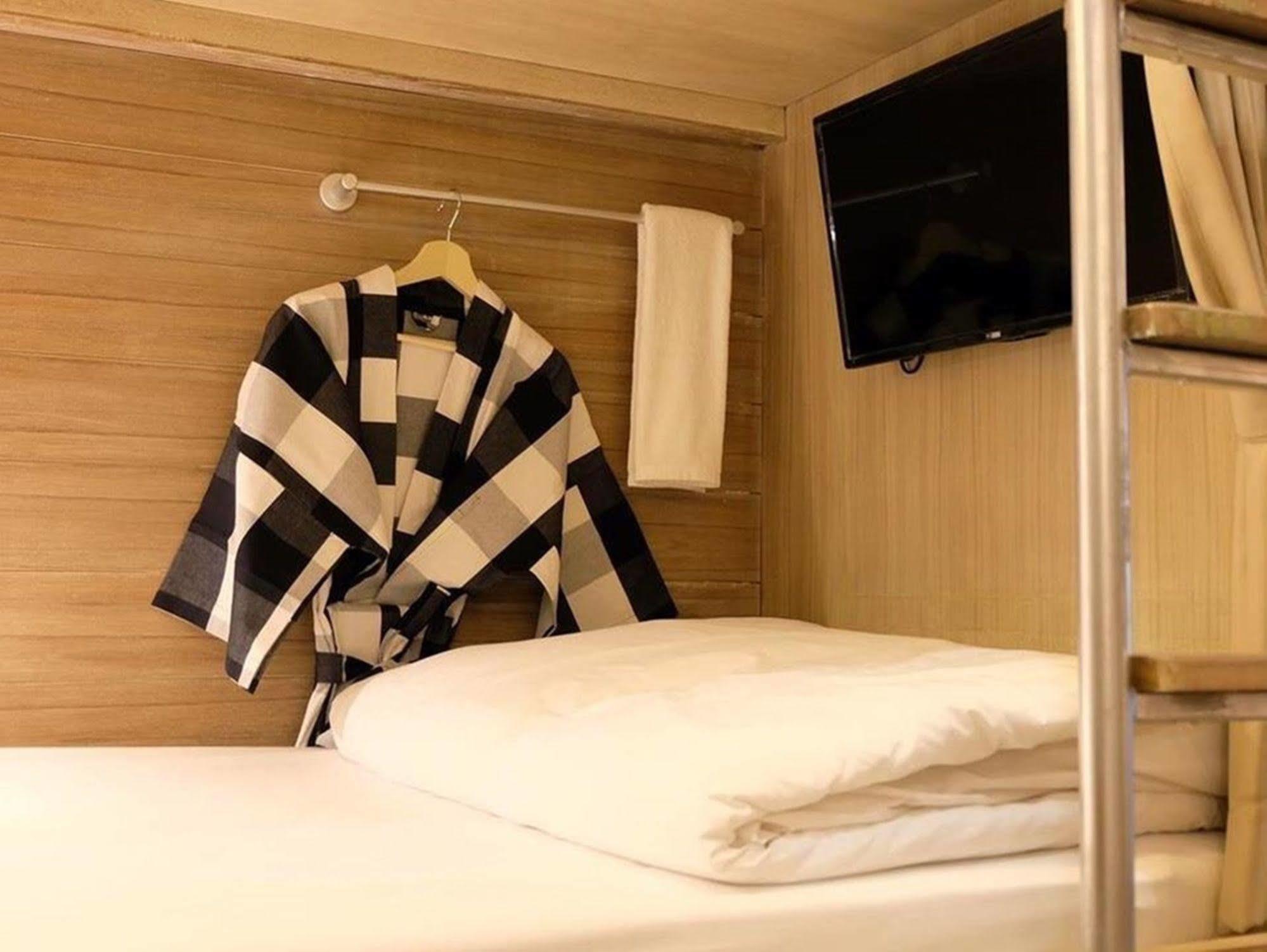 Canale Hostel Bangkok Eksteriør bilde